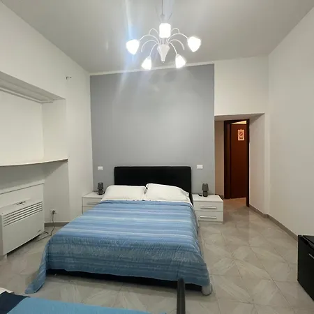 Andrea Πανσιόν Λα Σπέτσια